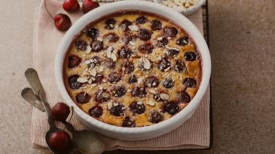 Clafoutis aux griottes et amandes